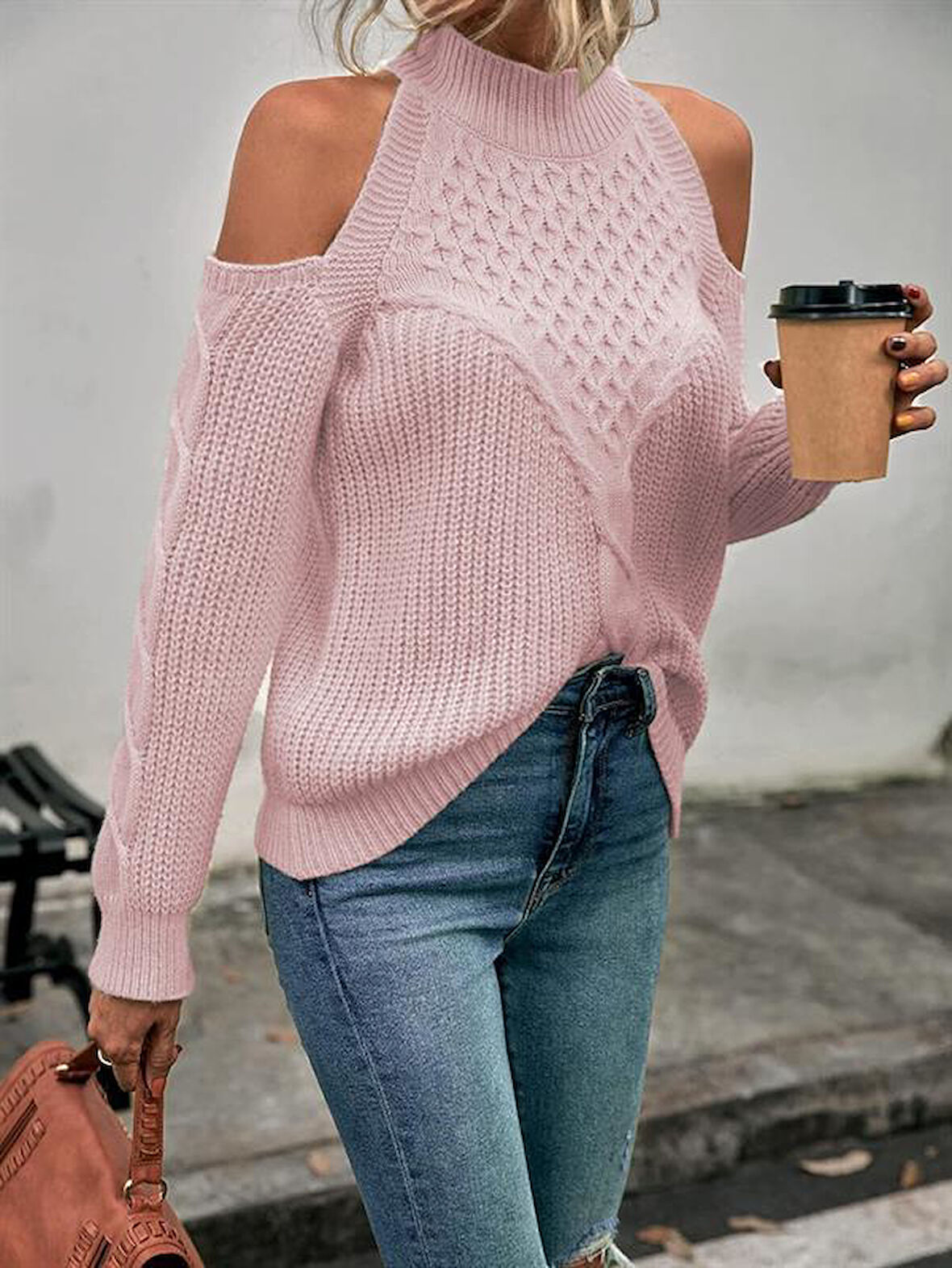 Kadın Balıkçı Yaka Omuzu Açık Selanik Saç Örgü Detaylı Pudra Triko Kazak