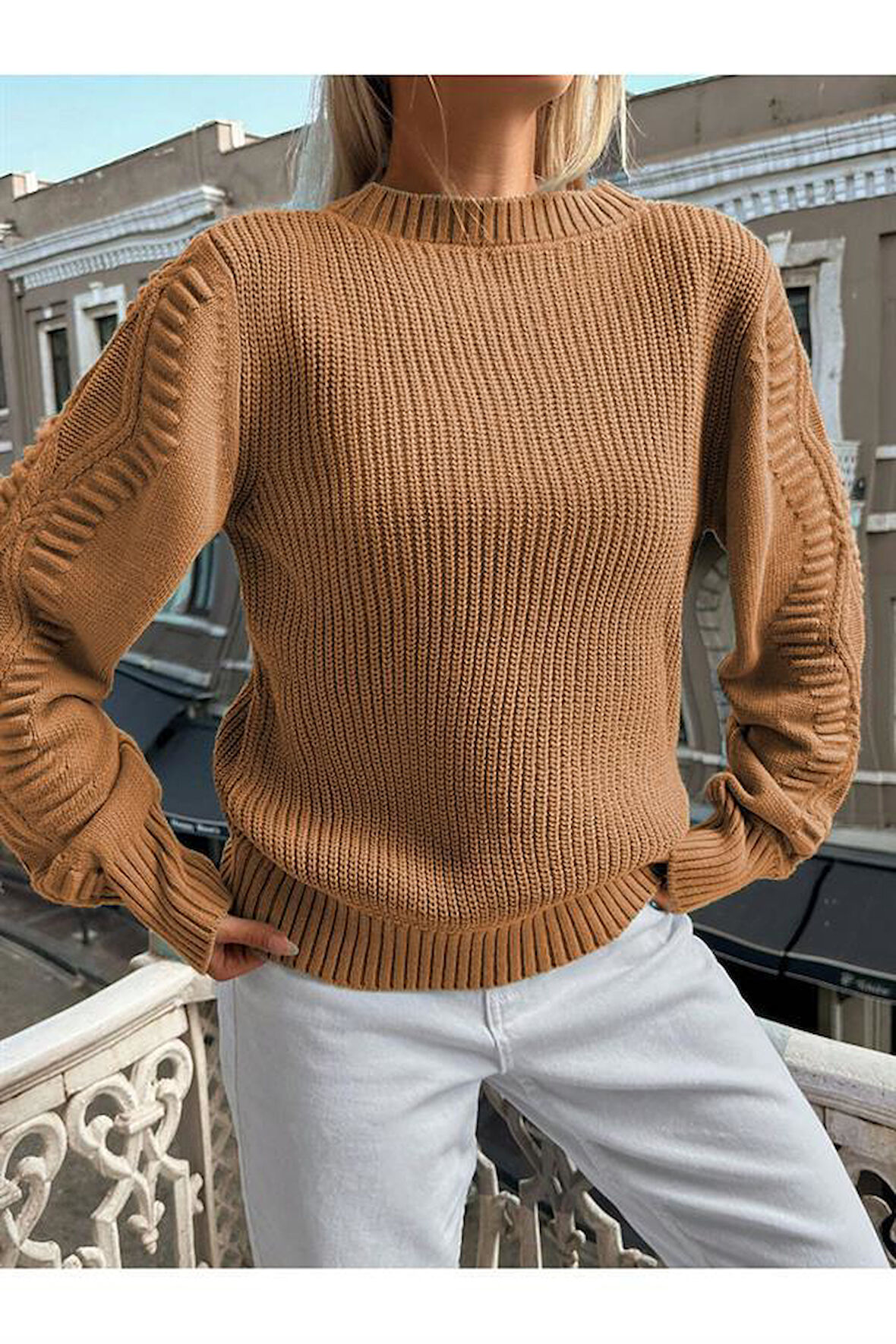 Selanik Örgü Kol Motifli Bisiklet Yaka Camel Triko Kazak