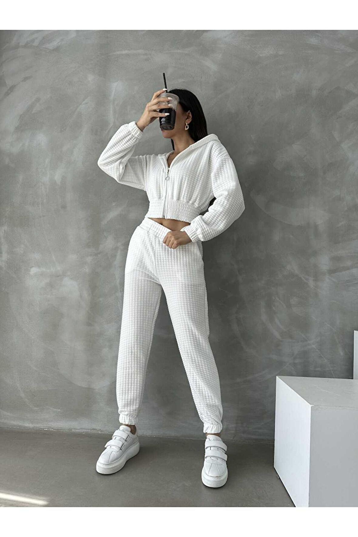 Kapitone Kapşonlu Fermuarlı Eşofman Takımı