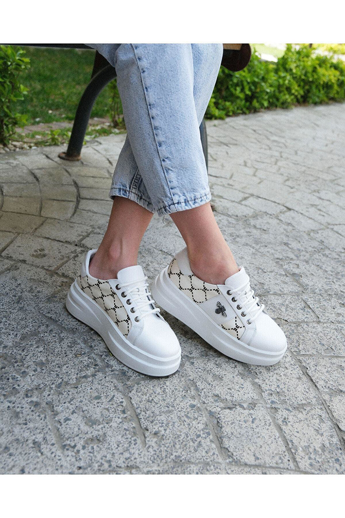 Kadın Hakiki Deri Aksesuar Detaylı Sneaker