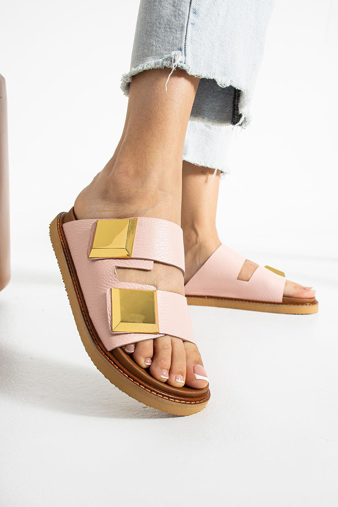 Kadın Hakiki Deri Terlik Pudra