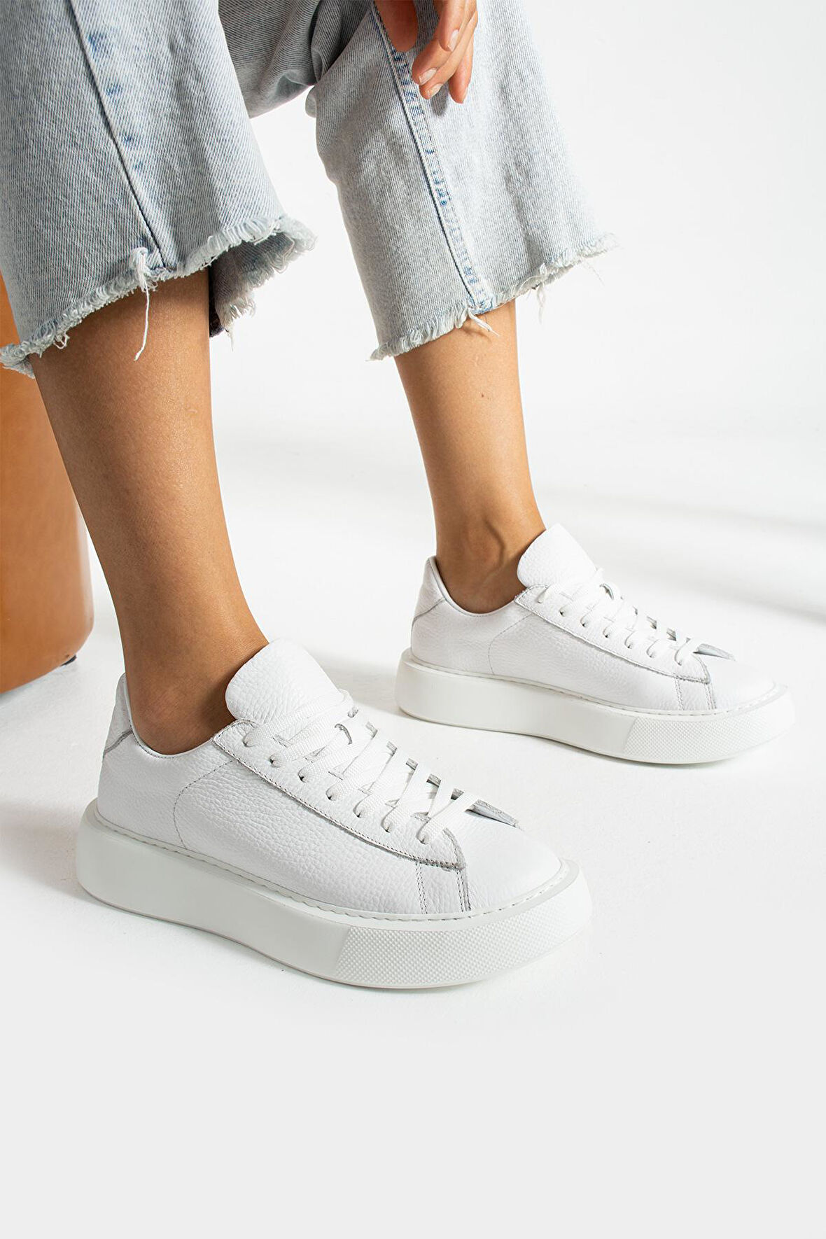 Kadın Hakiki Deri Sneaker Beyaz