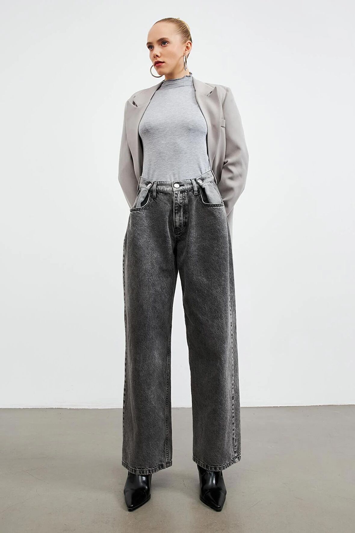 Beli Düğmeli Franky Kadın Füme Jean 