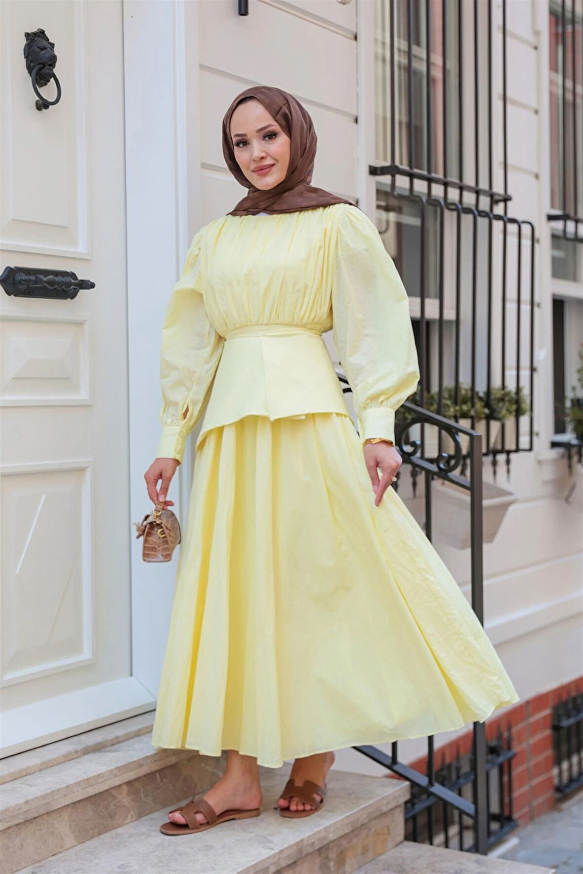 5122 Seyyar Kuşaklı Vual Kraşlı Elbise