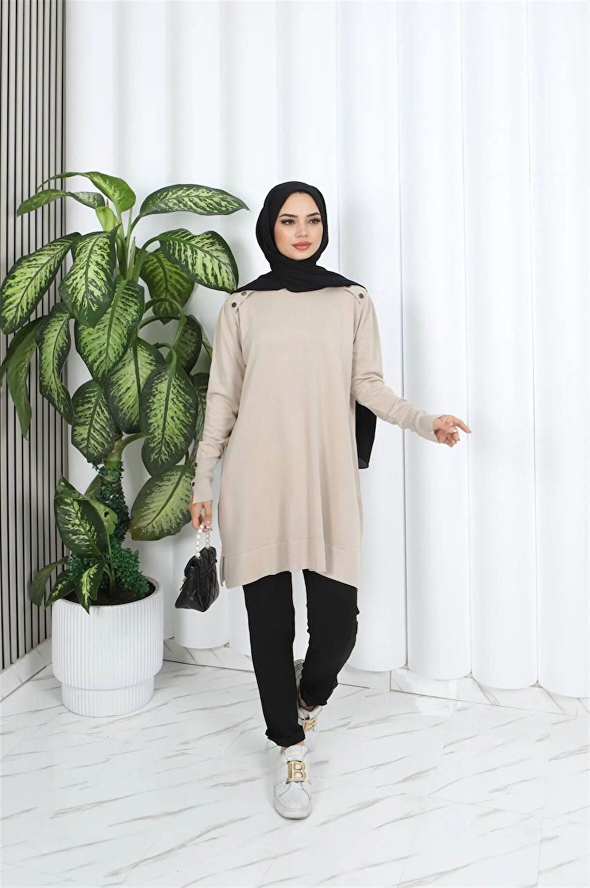 7014 Omuzu Kolu Düğmeli Vanezia Triko Tunik