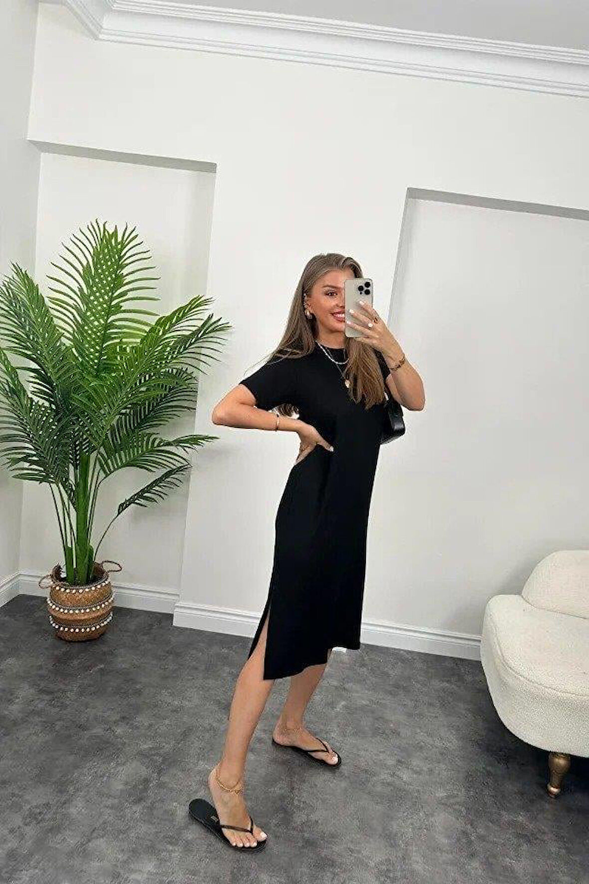 Kadın Kısa Kollu Yırtmaç Detaylı Salaş Viskon Elbise