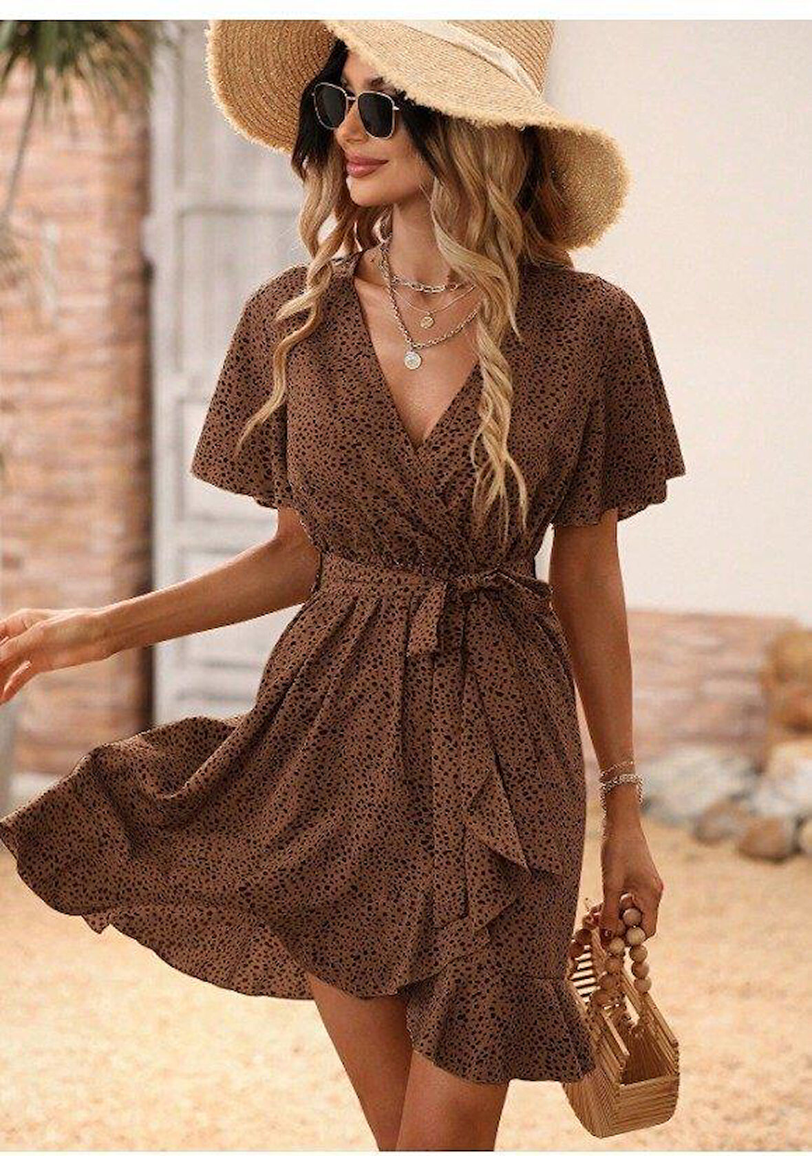 Kadın Kısa Kelebek Kollu Kruvaze Yakalı Belden Kuşaklı Kısa Desenli Süprem Elbise