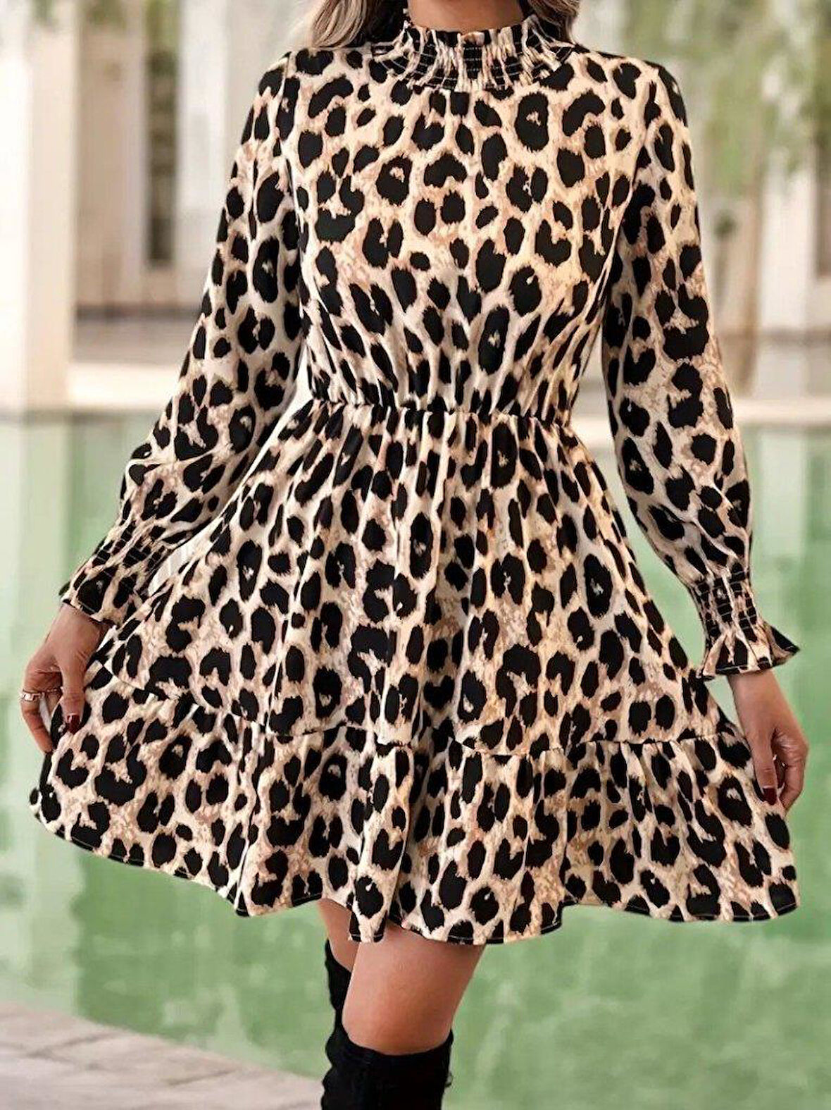 Kadın Uzun Kollu Yarı Balıkçı Yaka Leopar Desenli Modal Mini Elbise