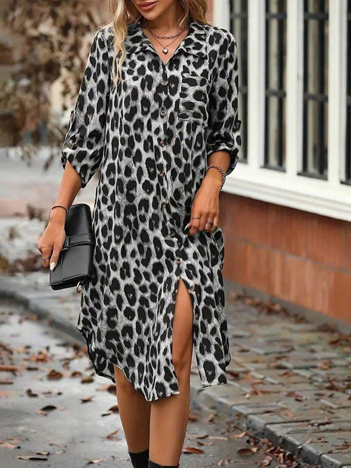 Kadın Uzun Kollu Yakalı önden Düğmeli Leopar Desenli Modal Midi Elbise