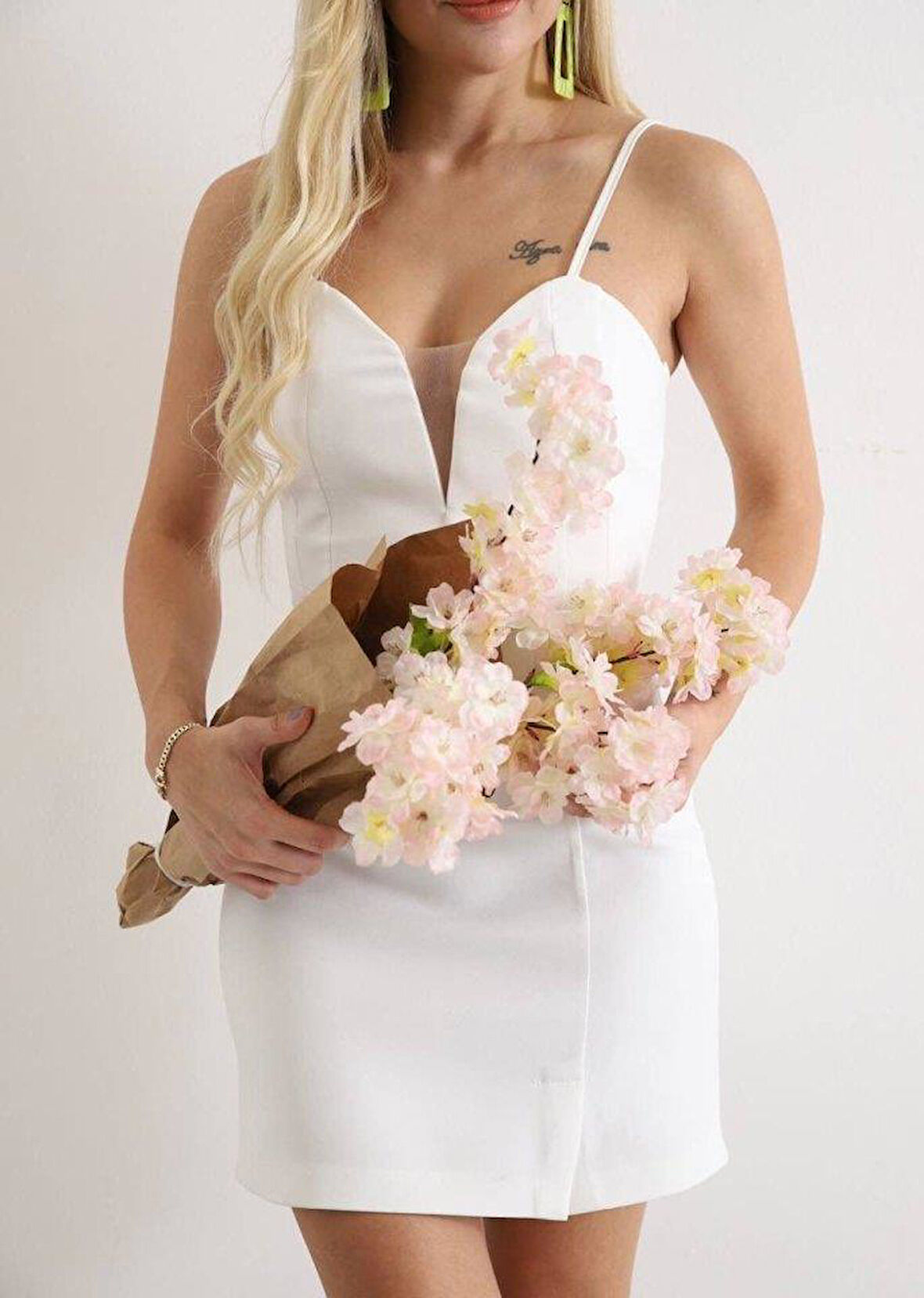 Kadın Derin V Yaka Sırt Dekolteli Fırsat Ürün Mini Elbise