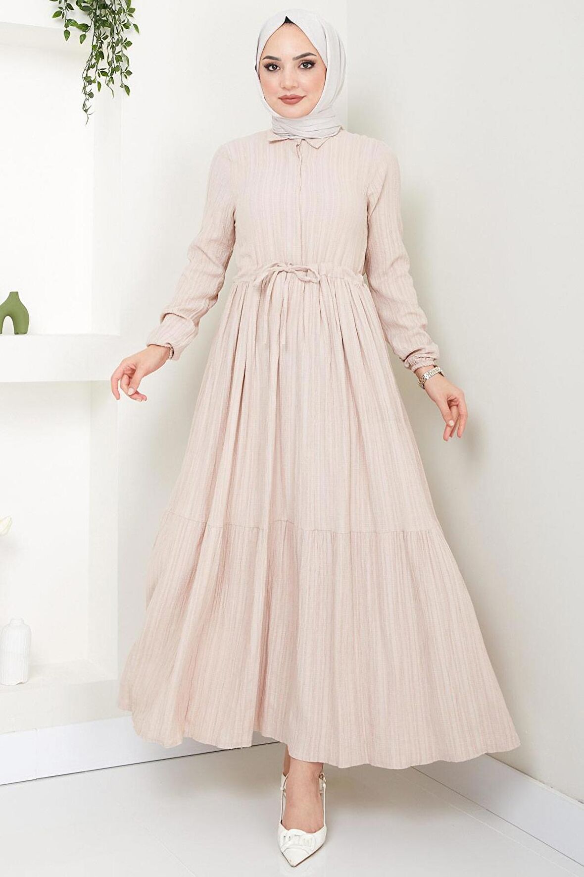 Beli Büzgülü Lara Elbise Bej HM2452