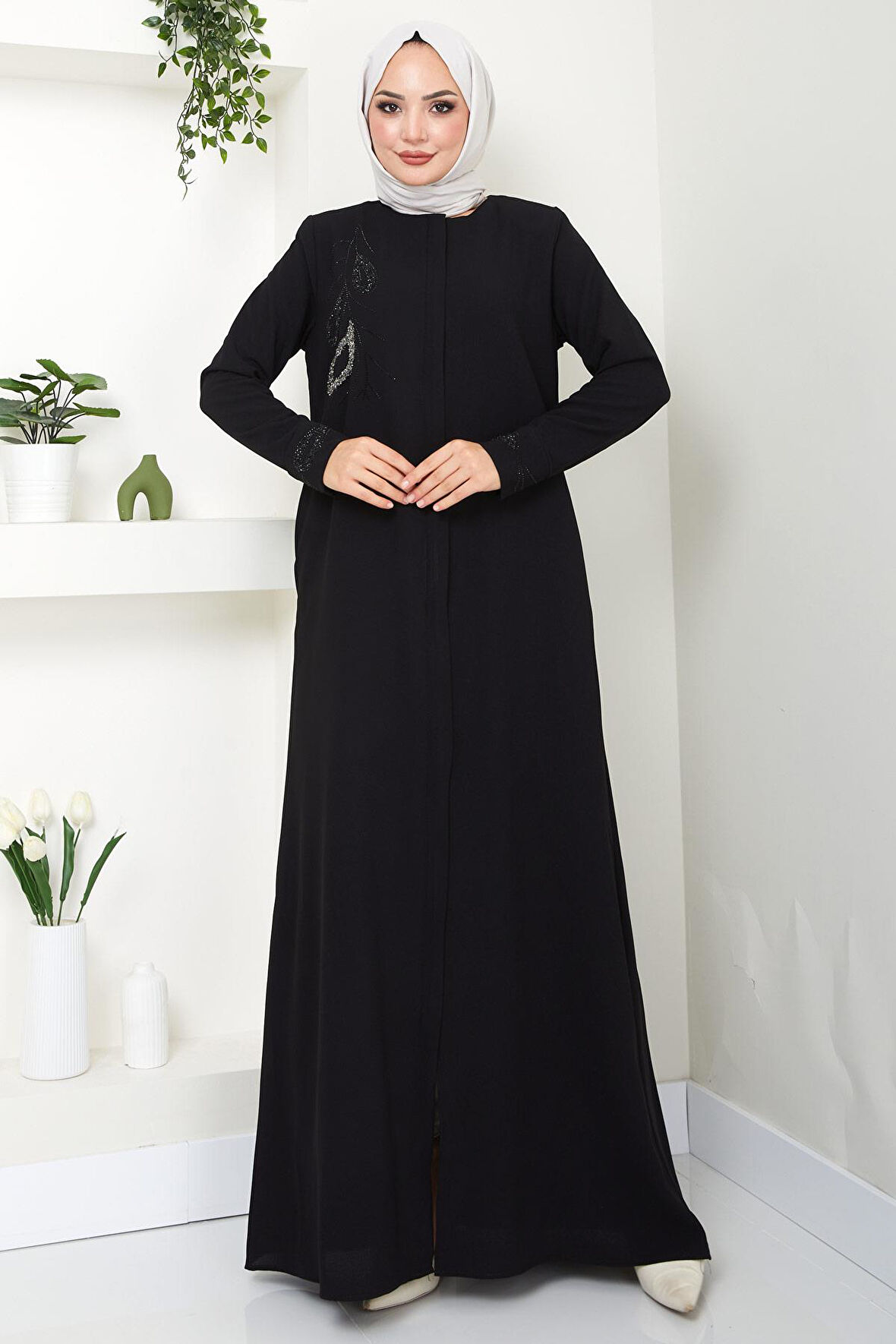 Hüma Taş Detaylı Ferace Siyah HM2479