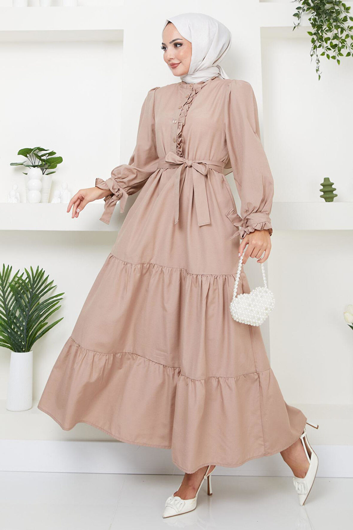 Önü Fırfırlı Kolu Bağlamalı Elbise Vizon HM2078