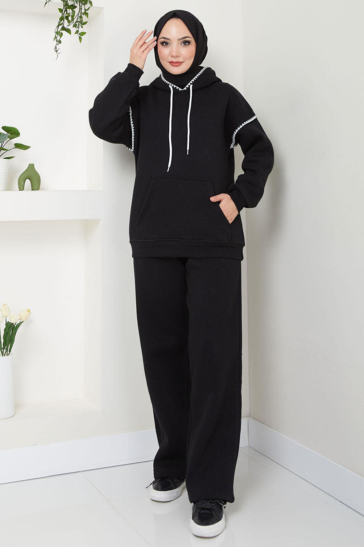 Çoban Nakışlı Üç İplik Şardonlu Kapşonlu Eşofman Takımı Siyah HM2579