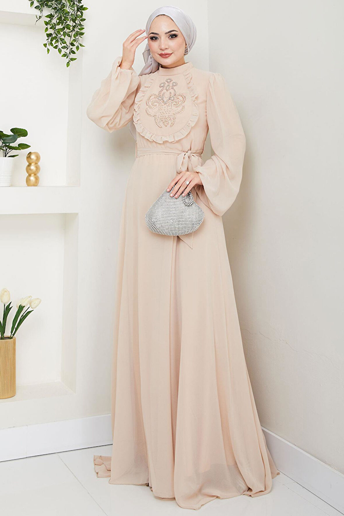 Boncuklu Şifon Abiye Elbise Bej HM2667