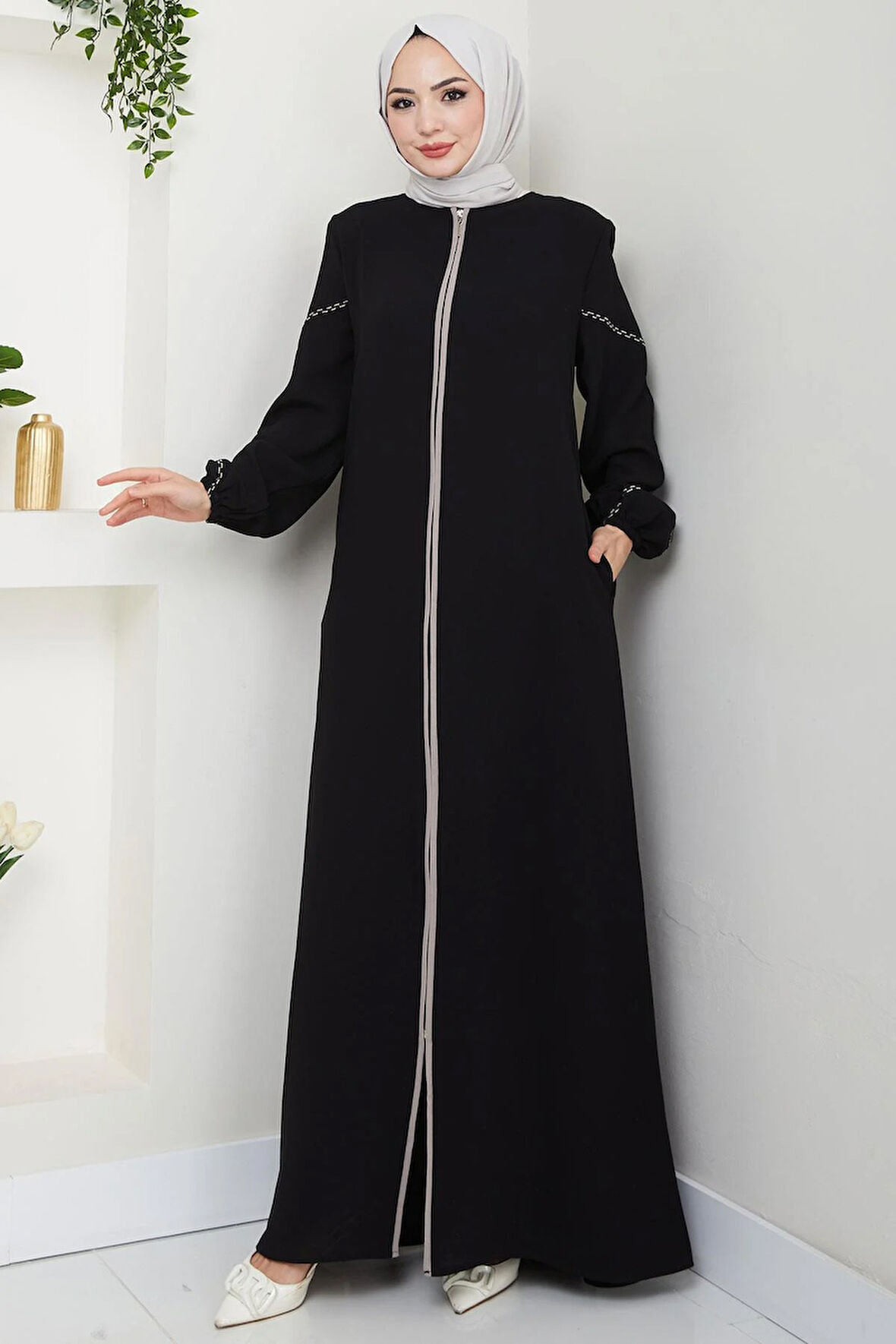 Kolları Nakışlı Ferace Siyah HM2721