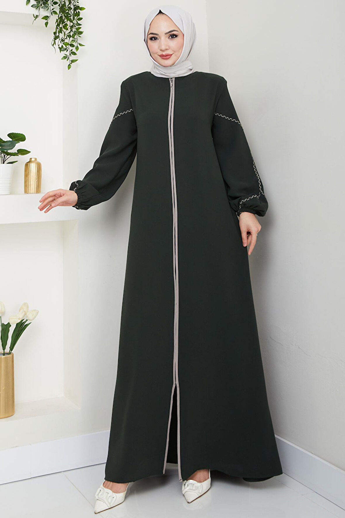 Kolları Nakışlı Ferace Haki HM2721