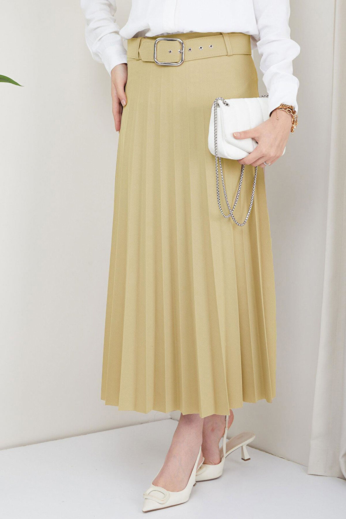 Kemerli Piliseli Etek Bej HM2104