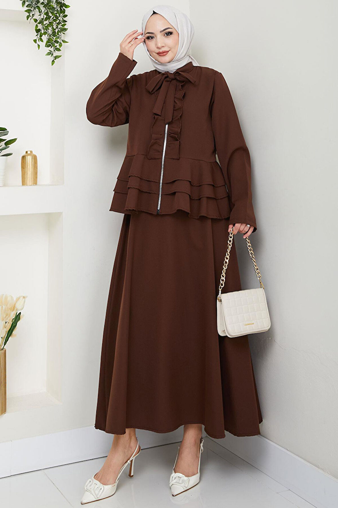Fırfırlı Etekli Takım Kahverengi HM2722