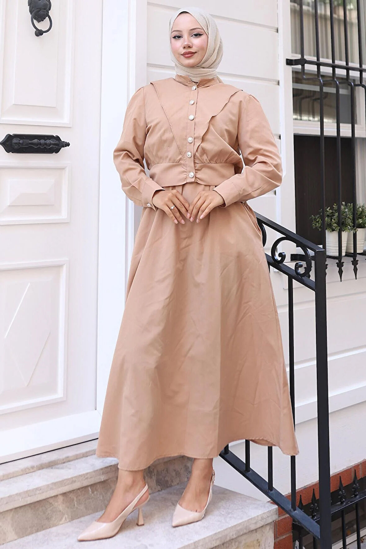 Düğmeli Ceketli Cepli Beli Bağlamalı Jile Elbise Camel HM2785