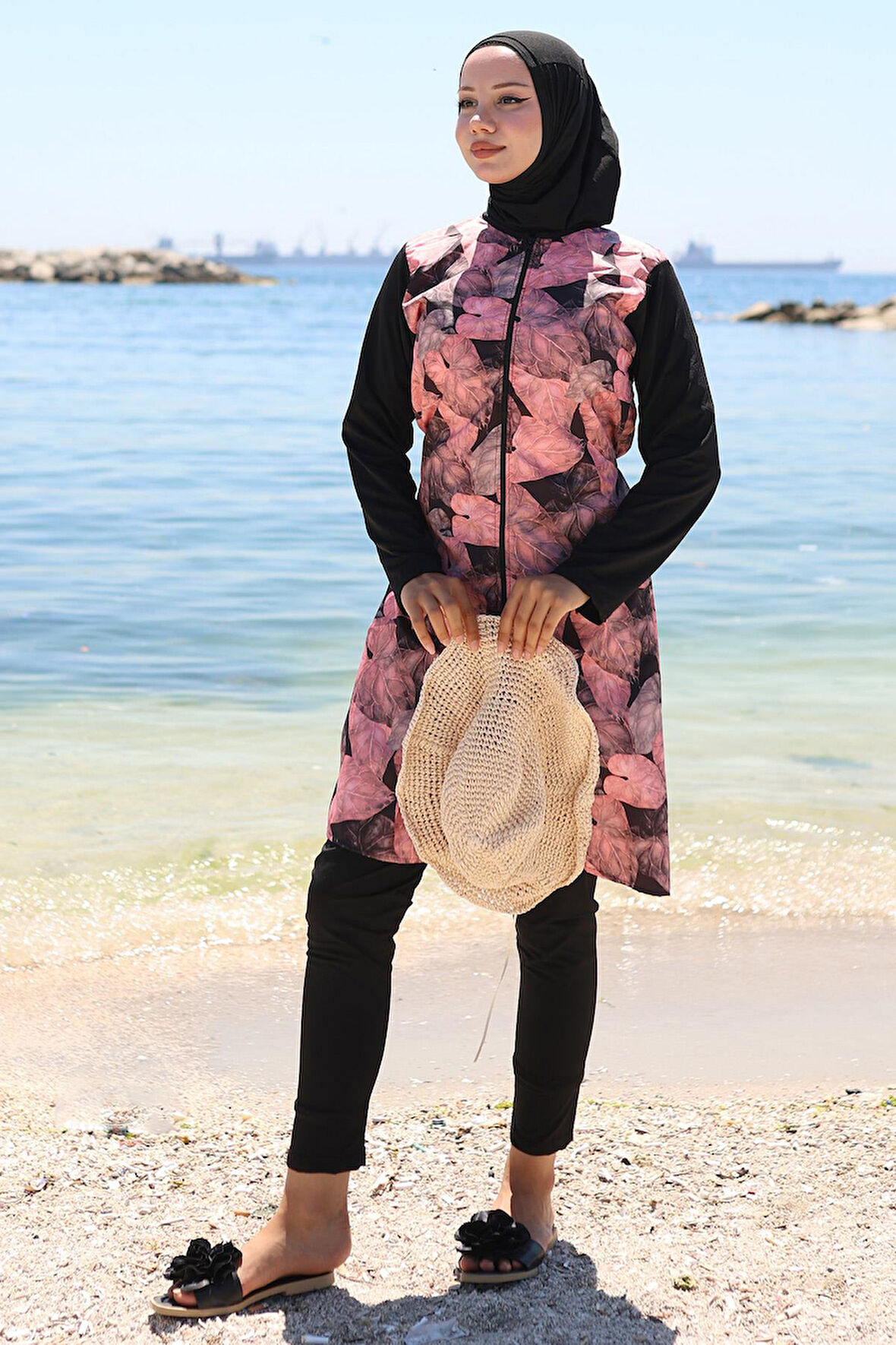 Yaprak Desenli Fermuarlı Tesettür Mayo Tam Takım Siyah HM2788