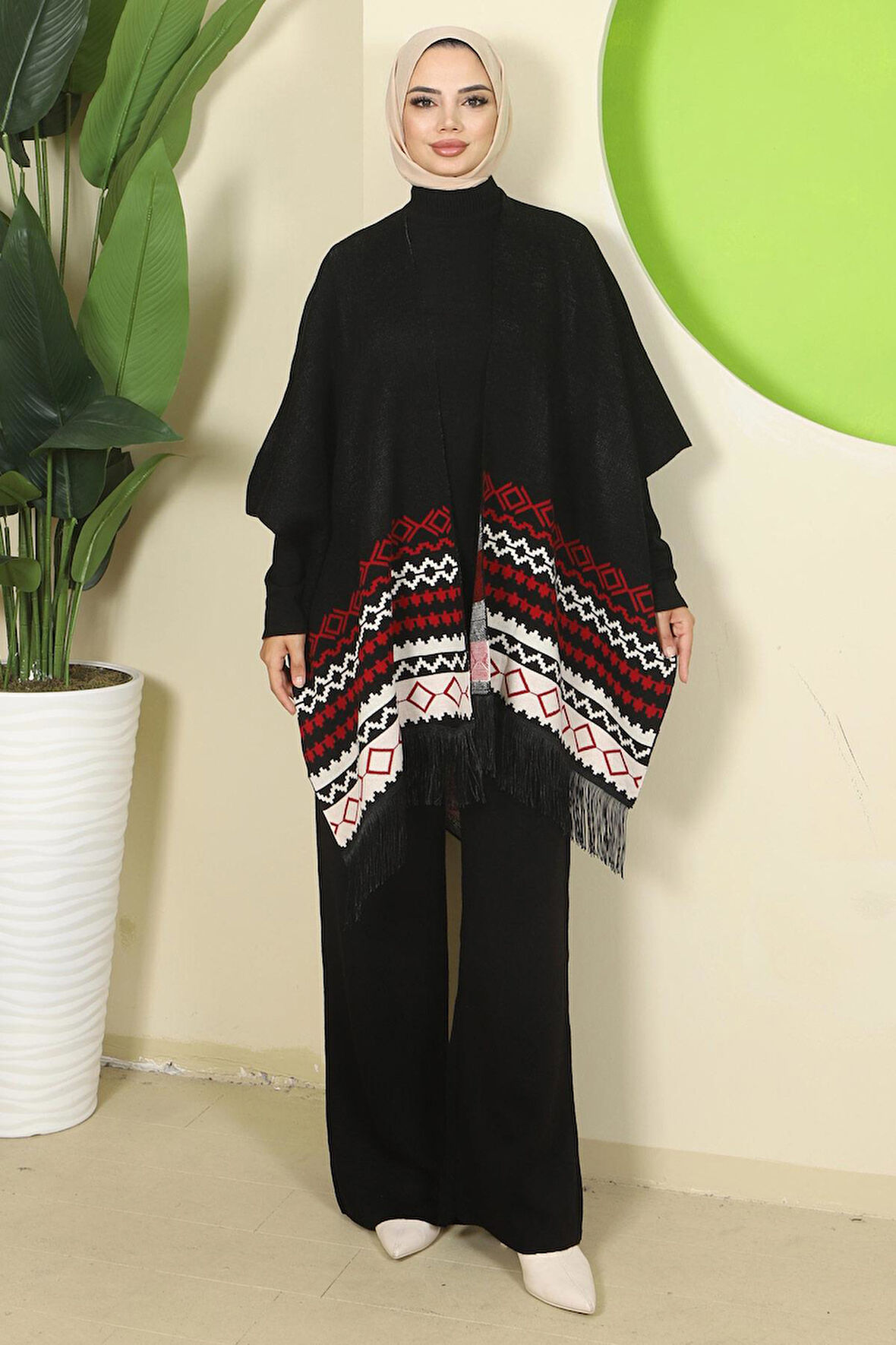 Kilim Desen Pançolu Üçlü Triko Takım Siyah HM2816
