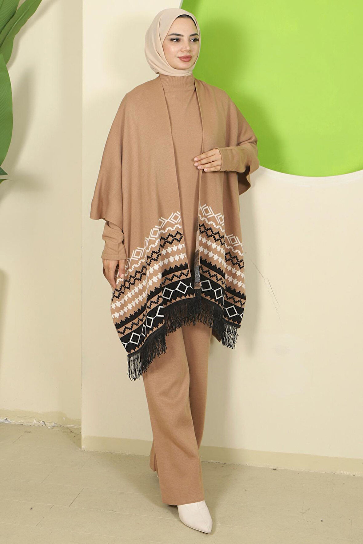 Kilim Desen Pançolu Üçlü Triko Takım Camel HM2816