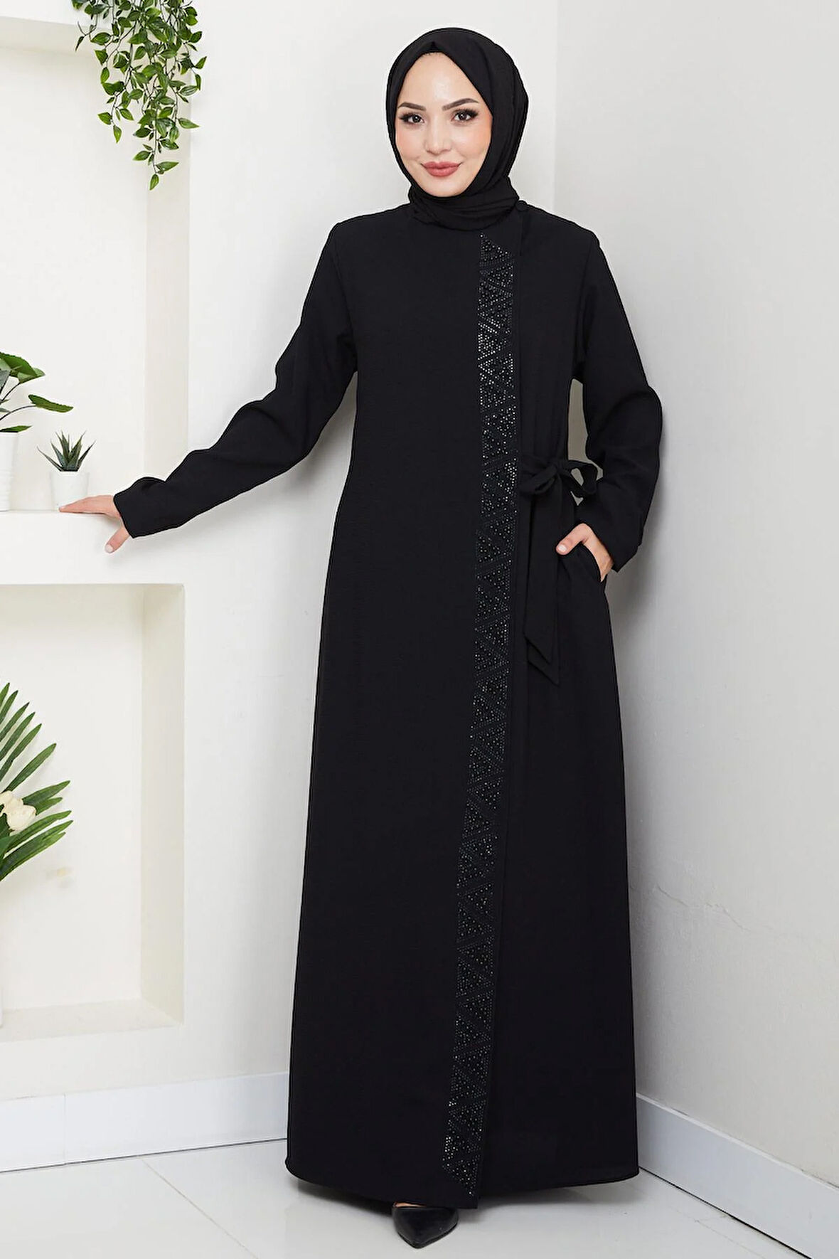 Gizli Fermuarlı Yandan Bağlamalı Boncuklu Ferace Siyah HM2845