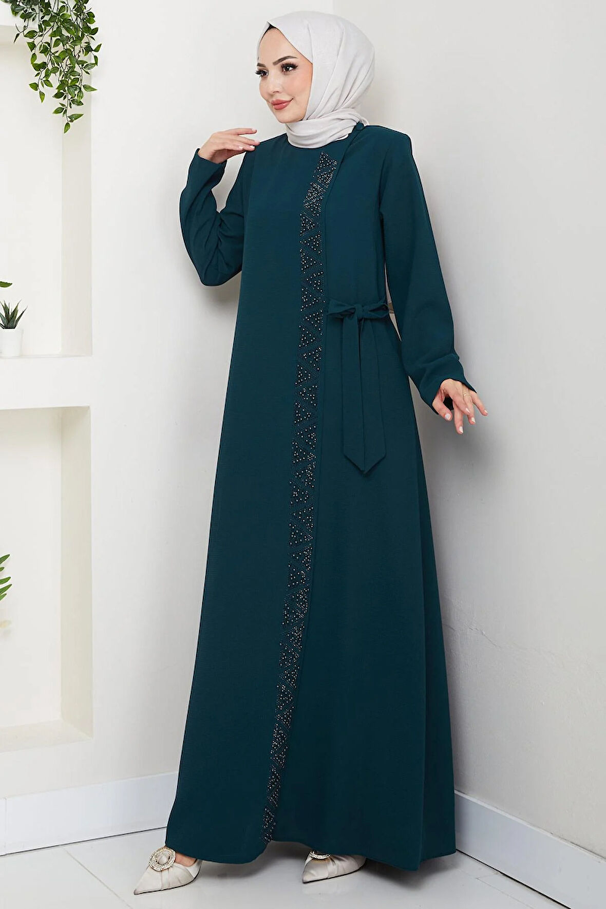 Gizli Fermuarlı Yandan Bağlamalı Boncuklu Ferace Zümrüt HM2845