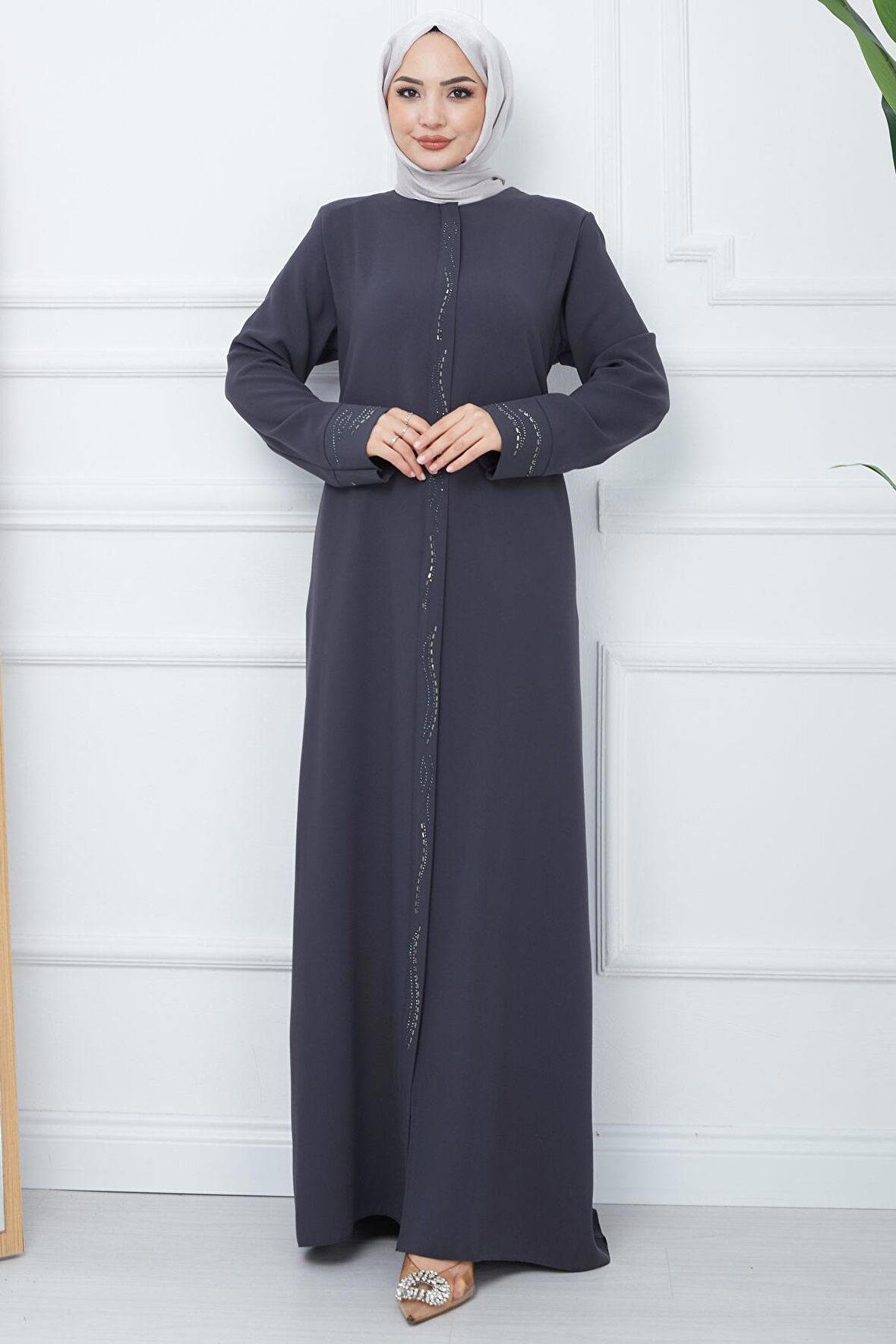 Petek Kumaş Büyük Beden Taşlı Ferace Füme HM2352