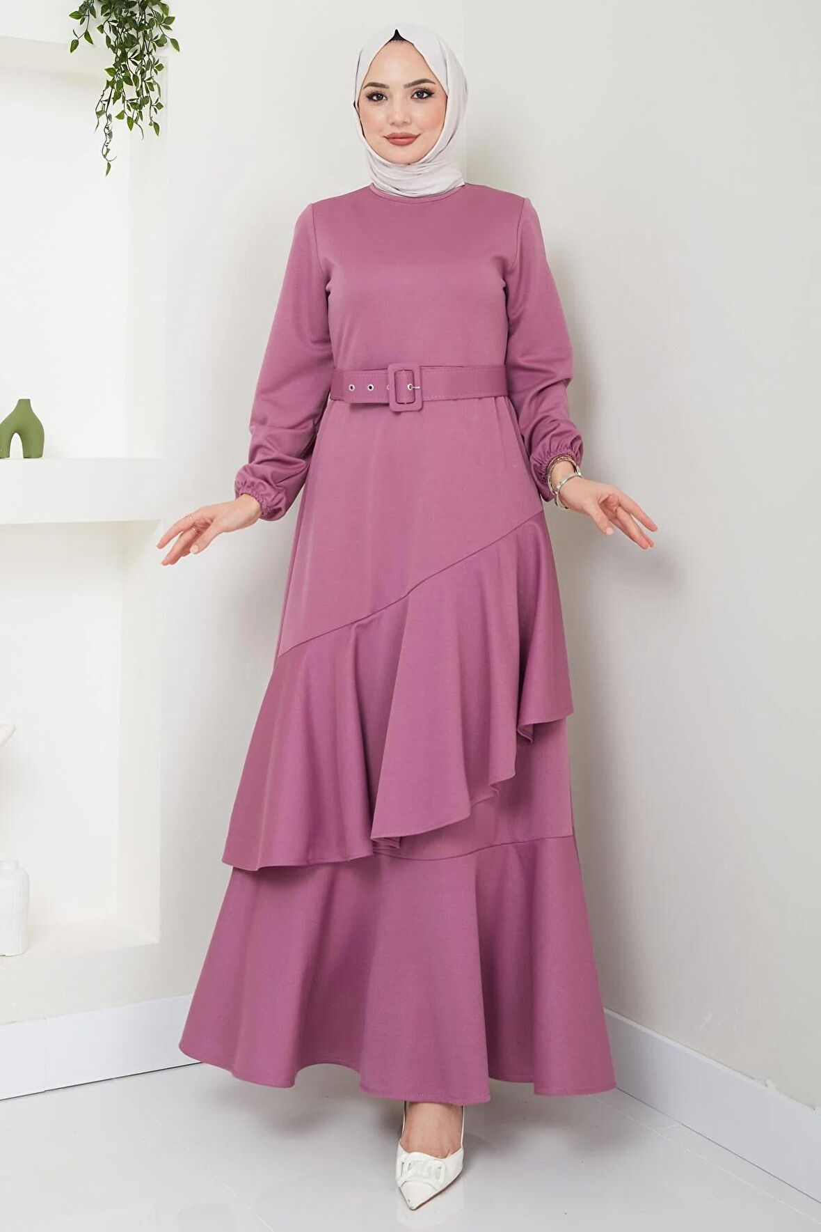 Volan Detaylı Kemerli Elbise Mürdüm HM2421