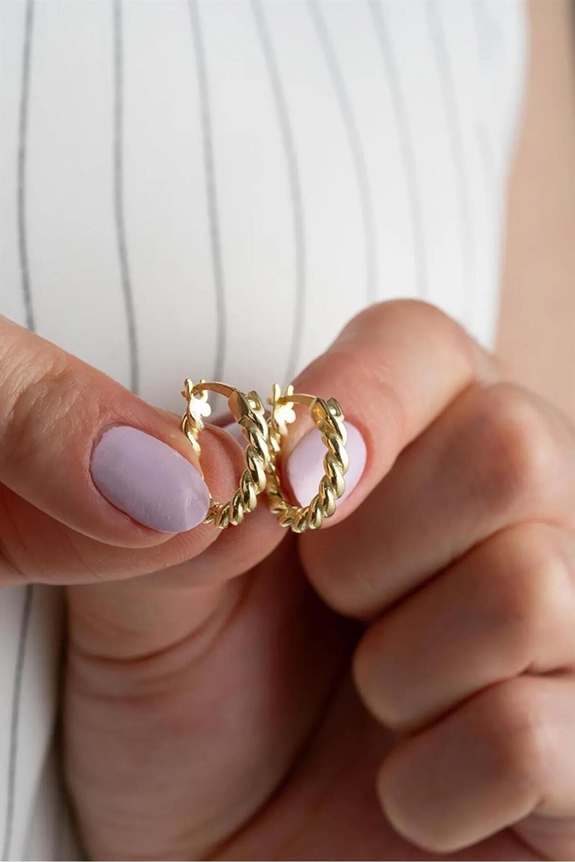 925 Ayar Gold Desenli Halka Gümüş Küpe
