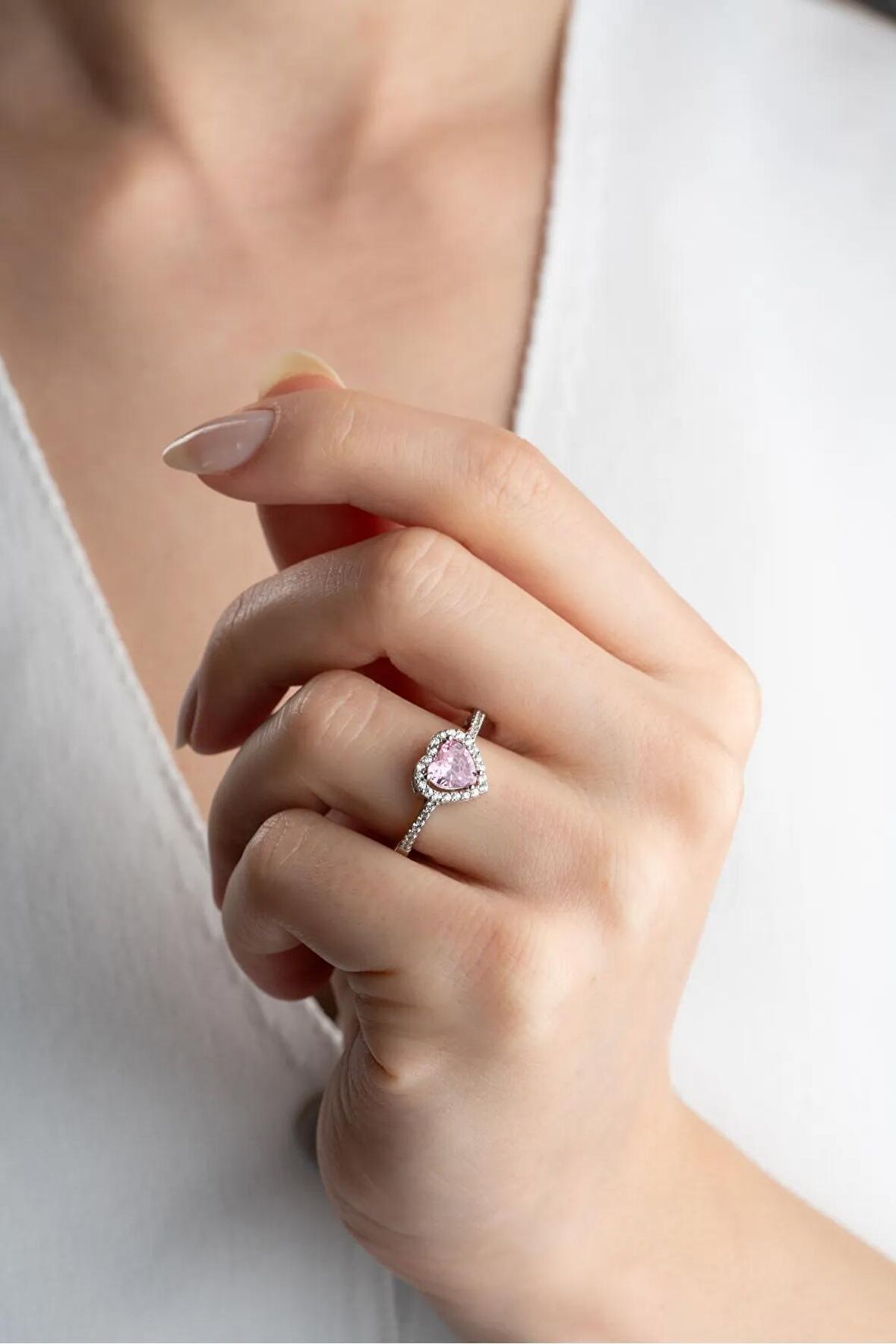 925 Ayar Gümüş Pembe Kalpli Yüzük
