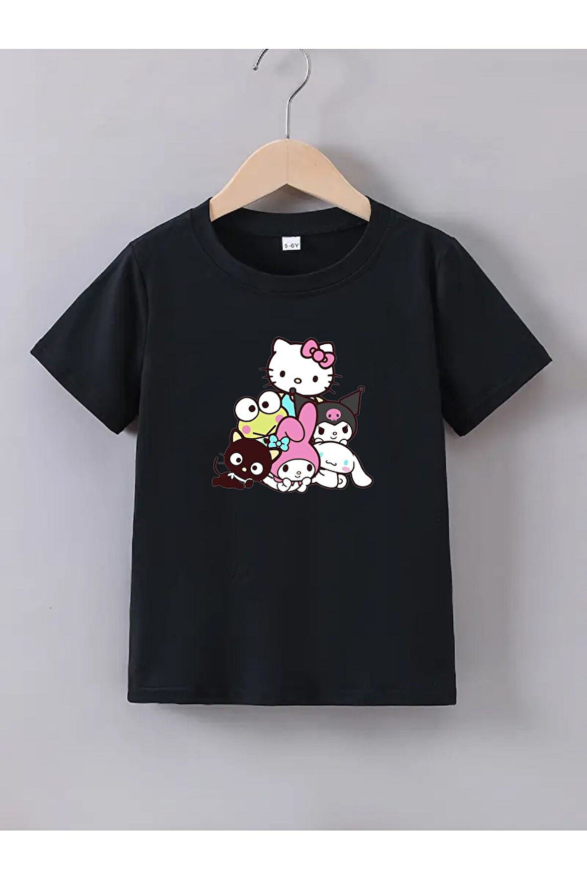 Kaliteli Penye Kız Çocuk Baskılı Siyah Tshirt 5 6 7 8 9 10 11 12 13 14 yaş Hello Kitty and Friends