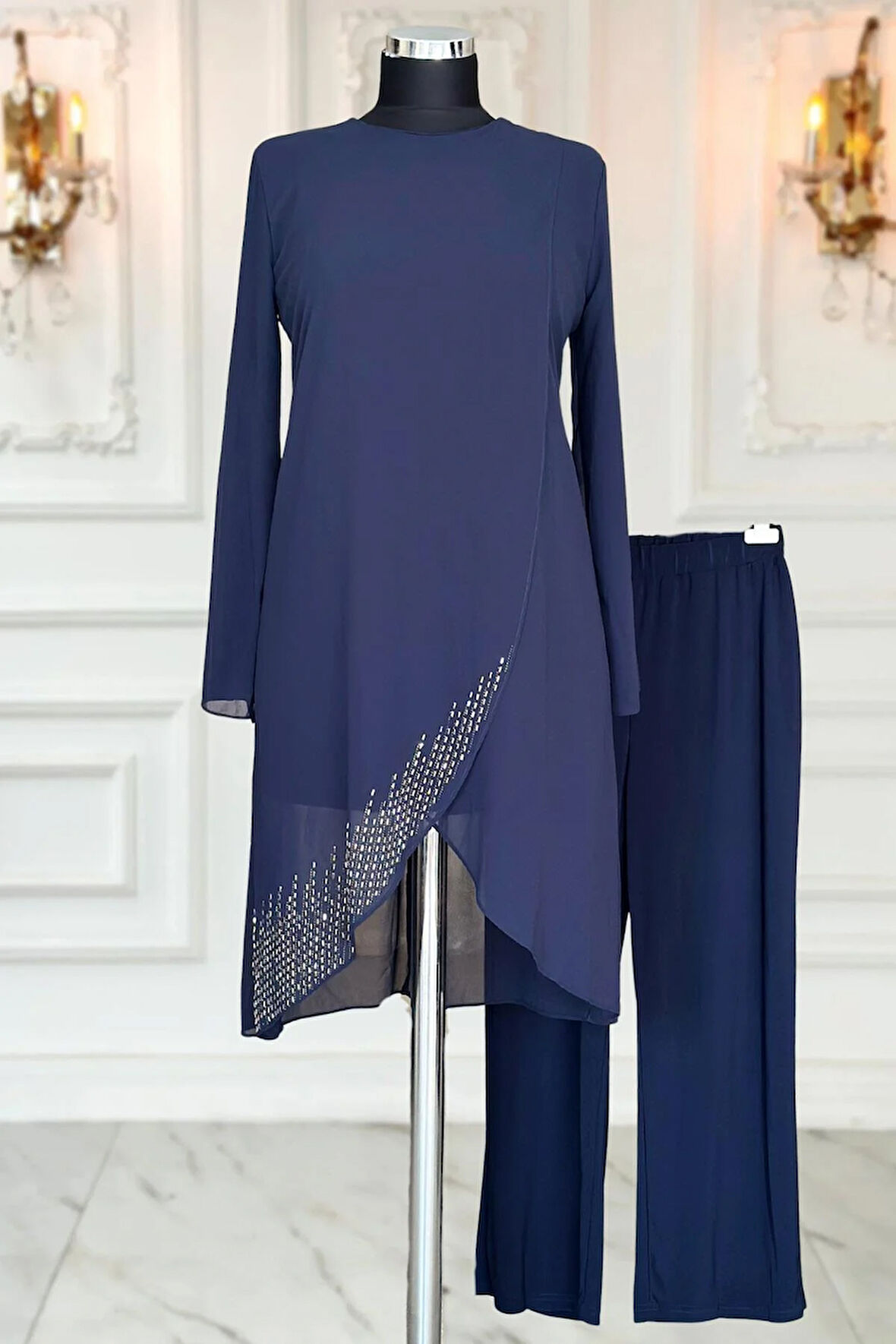 Amine Hüma Esin Abiye Takım Lacivert