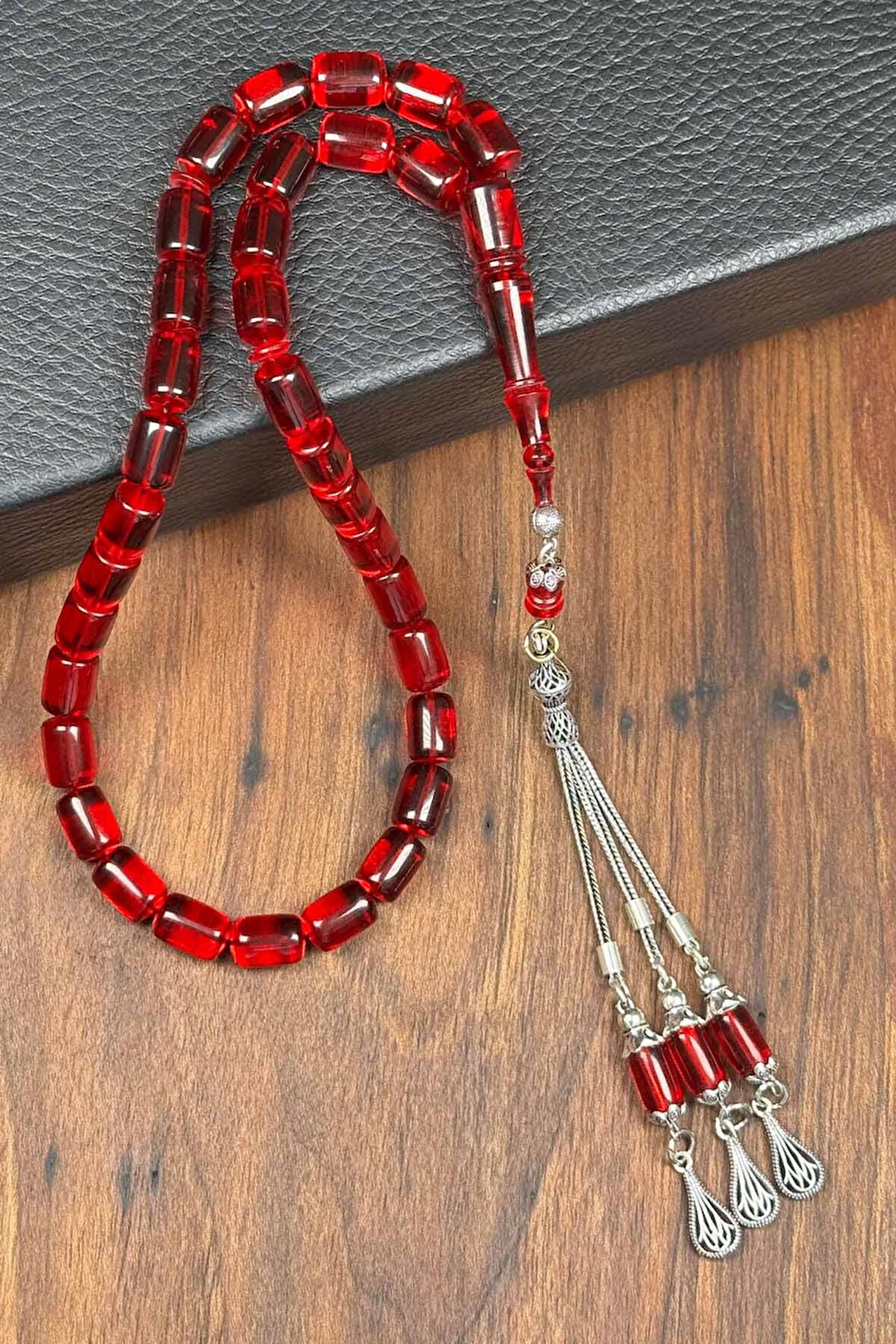 3 Dallı 925 Ayar Gümüş Püsküllü Kırmızı Ateş Kehribar Tesbih
