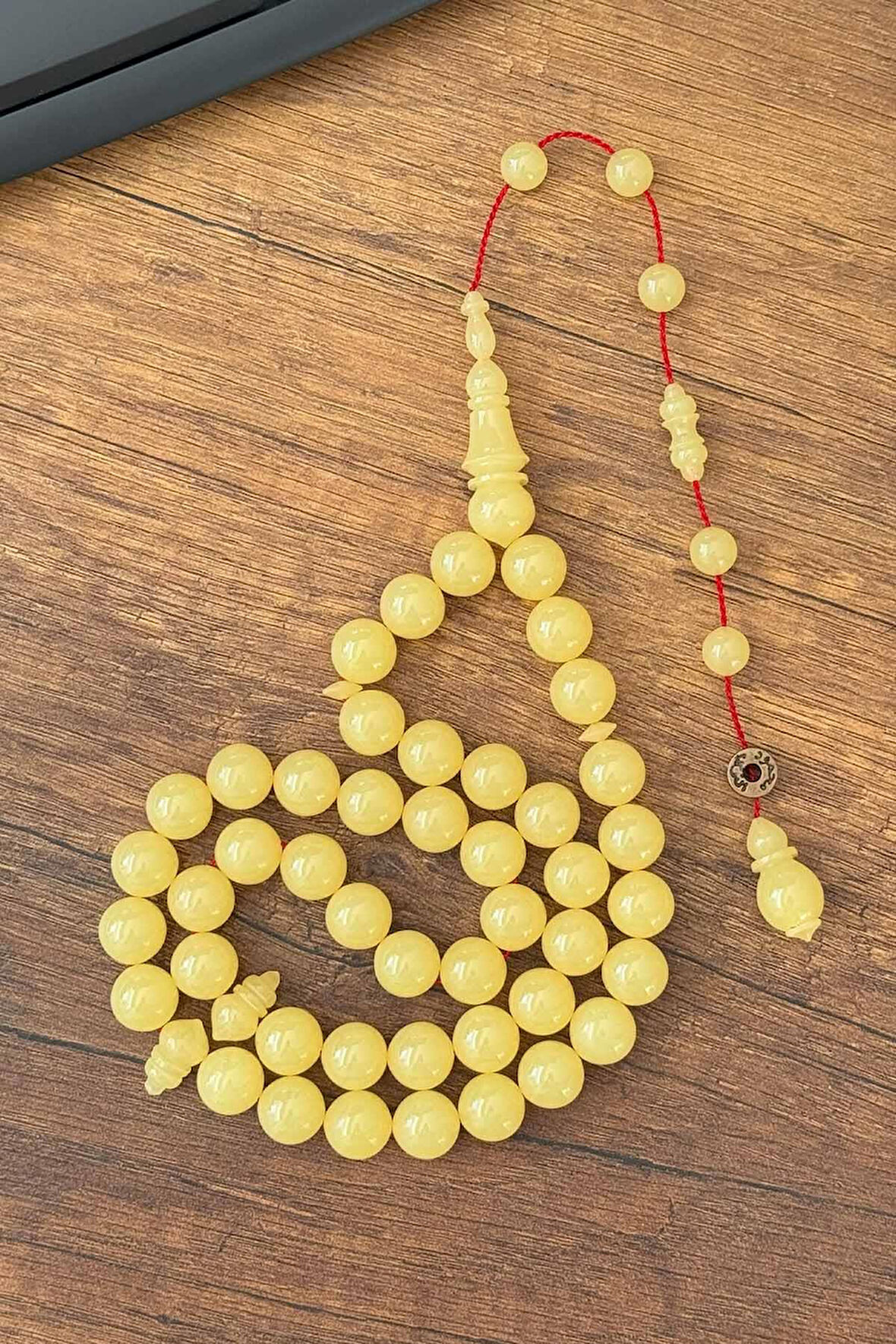 Limon Sarısı Özel Seri 45 Taneli Bakalit Sıkma Tesbih