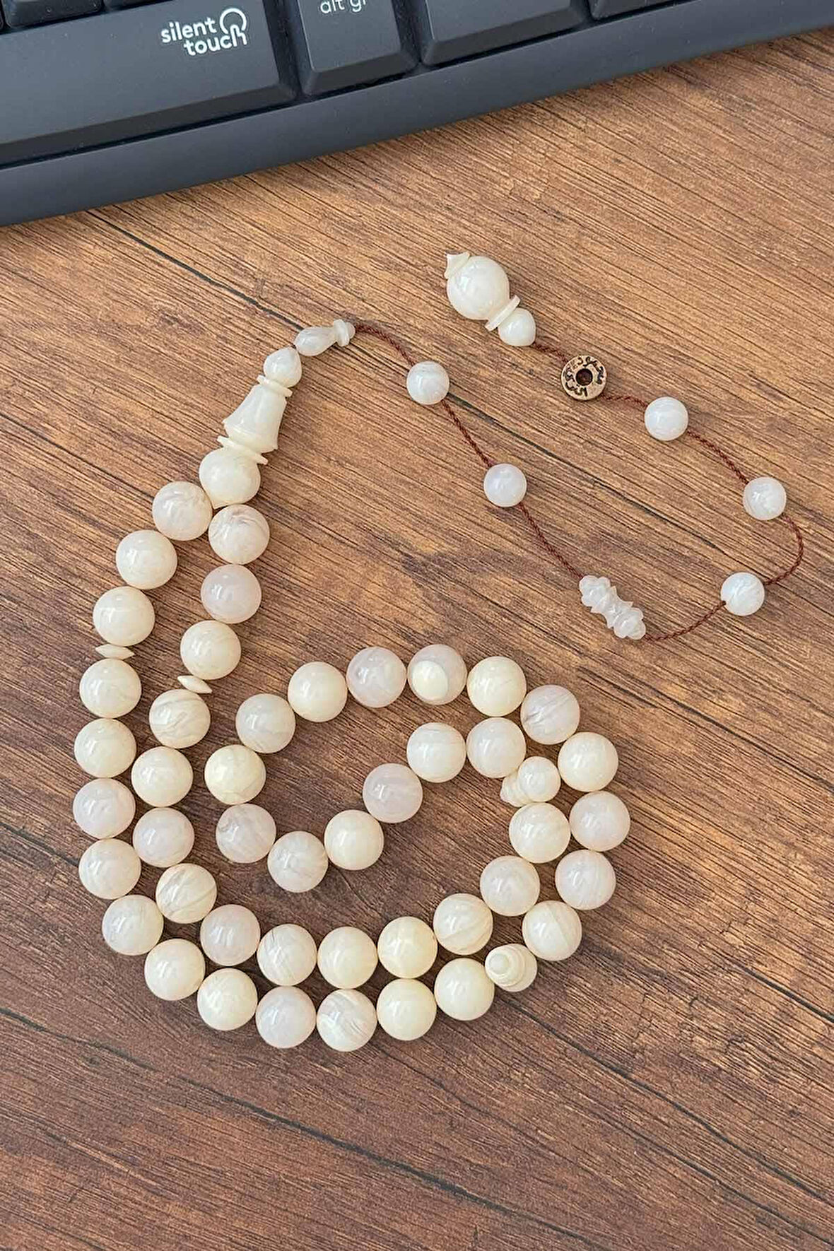 Krem Renk 45 Taneli Özel Seri Bakalit Sıkma Tesbih