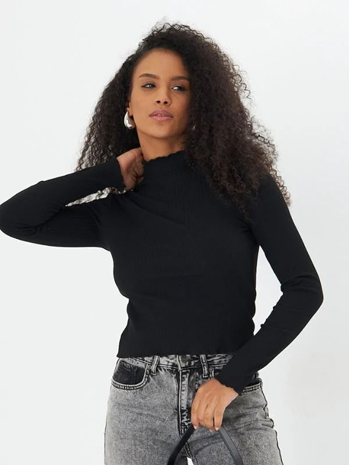 Siyah Yarım Balıkçı Yaka Baby Overlok Bitiş Detaylı Fitilli Uzun Kollu Kadın Bluz- 2461