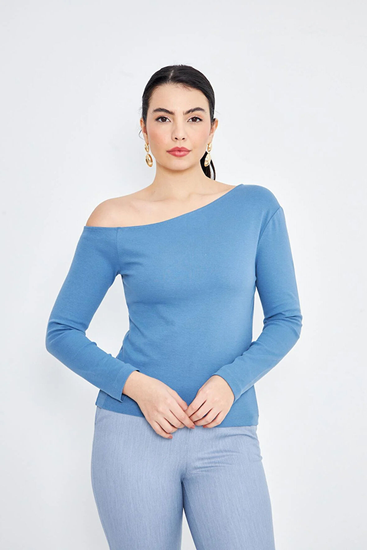  Mavi Asimetrik Yaka Tek Omuz Açık Uzun Kollu Kadın Fit Bluz - 2463