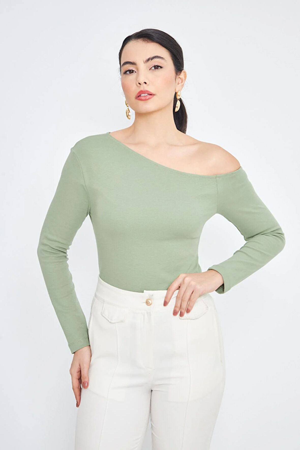  Yeşil Asimetrik Yaka Tek Omuz Açık Uzun Kollu Kadın Fit Bluz - 2463