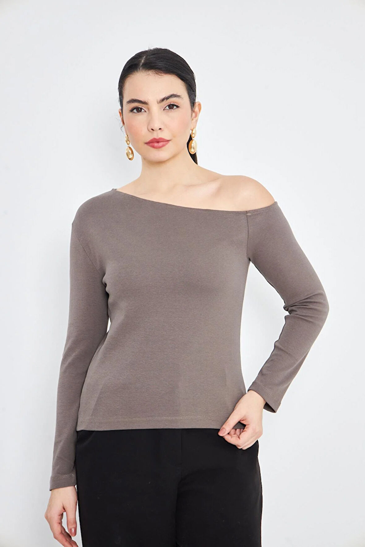  Vizon Asimetrik Yaka Tek Omuz Açık Uzun Kollu Kadın Fit Bluz - 2463