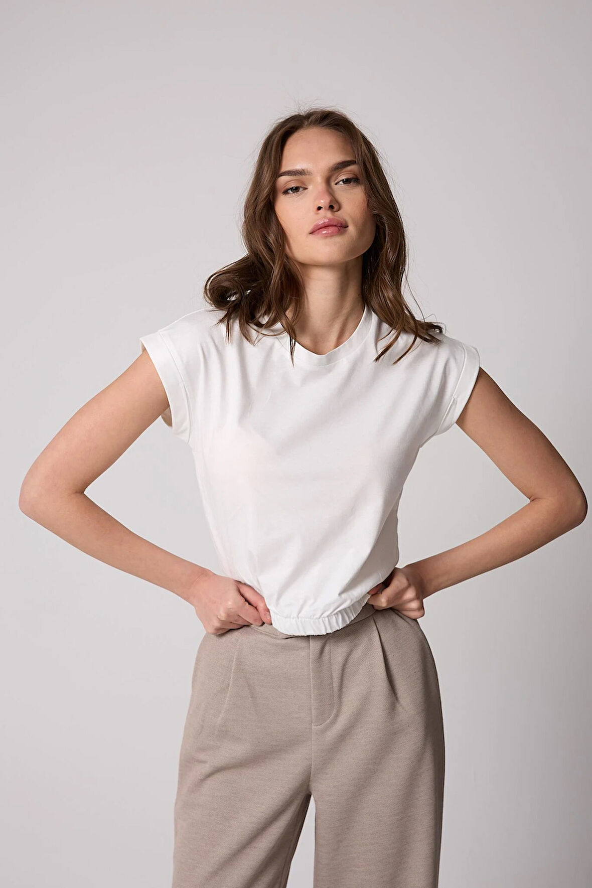Kadın T-Shirt Beli Lastikli Duble Kol Bisiklet Yaka Beyaz Basic - 2501