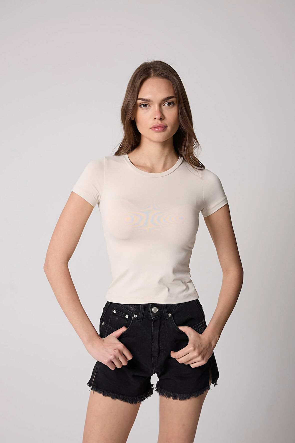 Kadın T-Shirt Likralı Slim Fit Kısa Kol Bisiklet Yaka Krem Rengi Basic - 2503