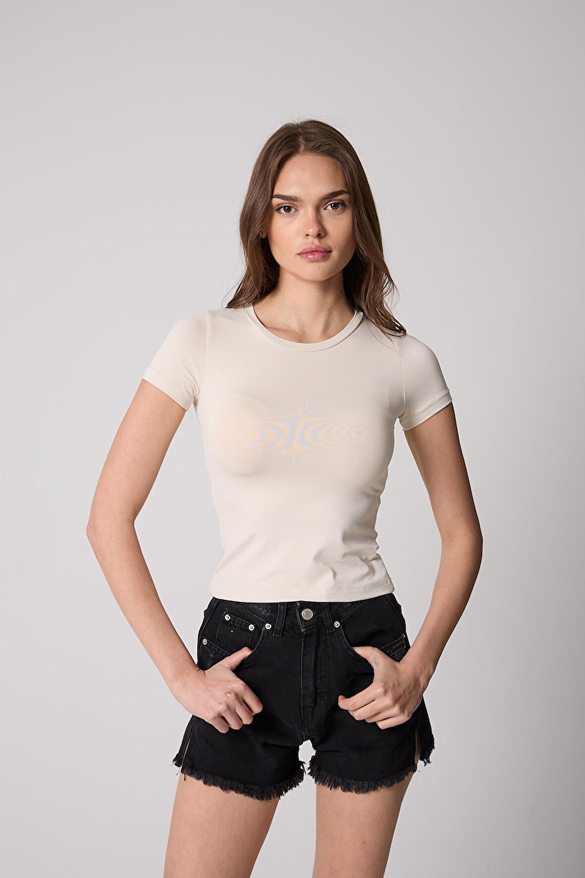 Kadın T-Shirt Likralı Slim Fit Kısa Kol Bisiklet Yaka Krem Rengi Basic - 2503