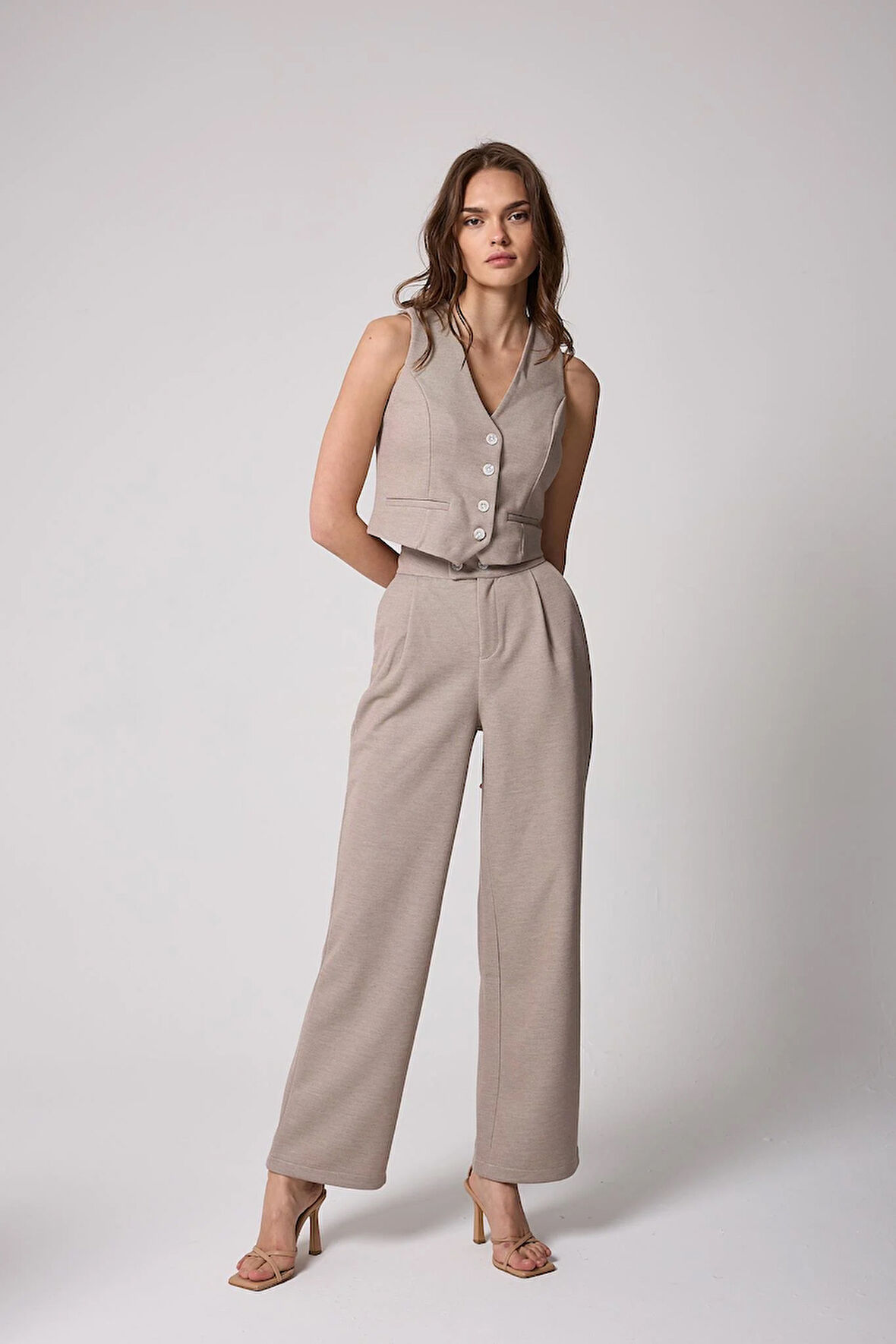 Kadın Bej Düğmeli Yelek ve Palazzo Pantolon Takım - 2515
