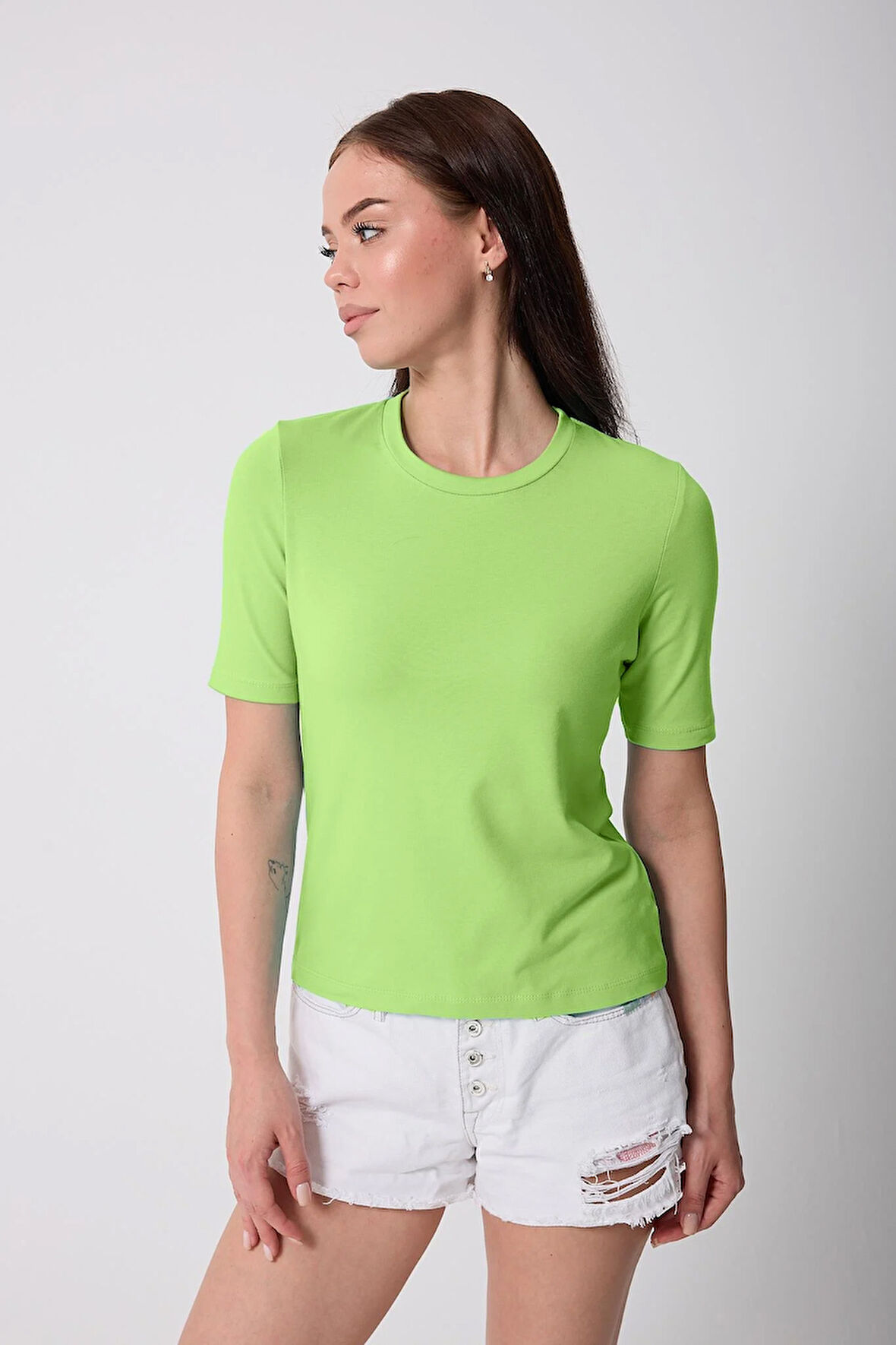 Kadın Neon Yeşil Likralı Yarım Kollu Basic T-shirt - 2524