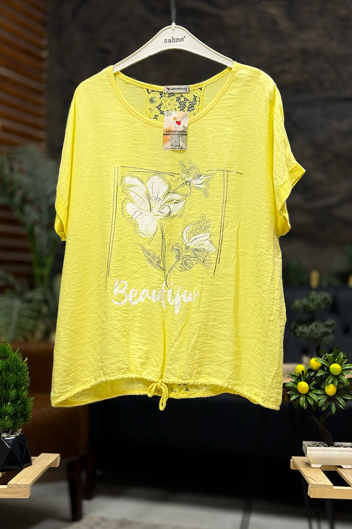 Gül Desen Sırt Dantel Alt Bağcıklı İtalyan Bluz