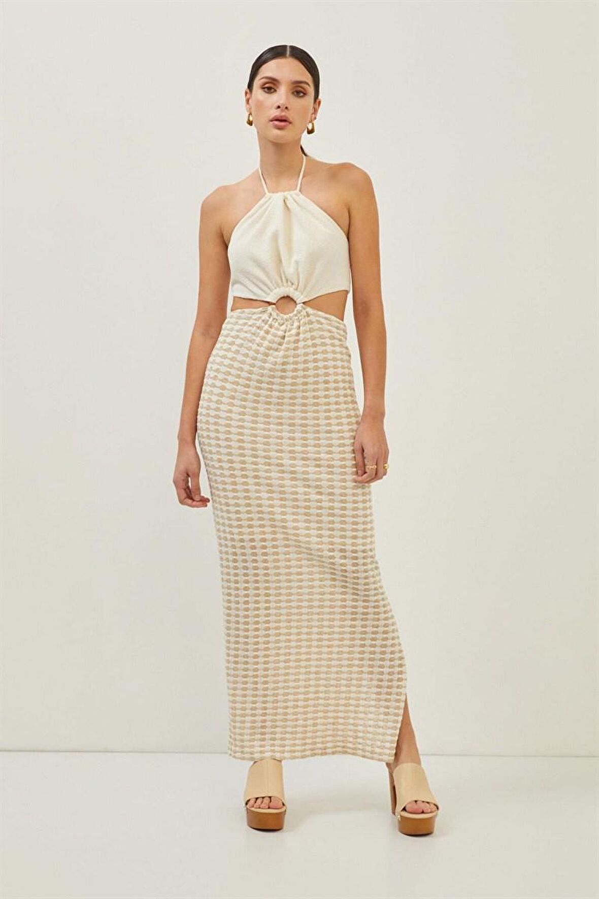 Ekru-Bej Cut Out Detaylı Dokulu Midi Boy Elbise