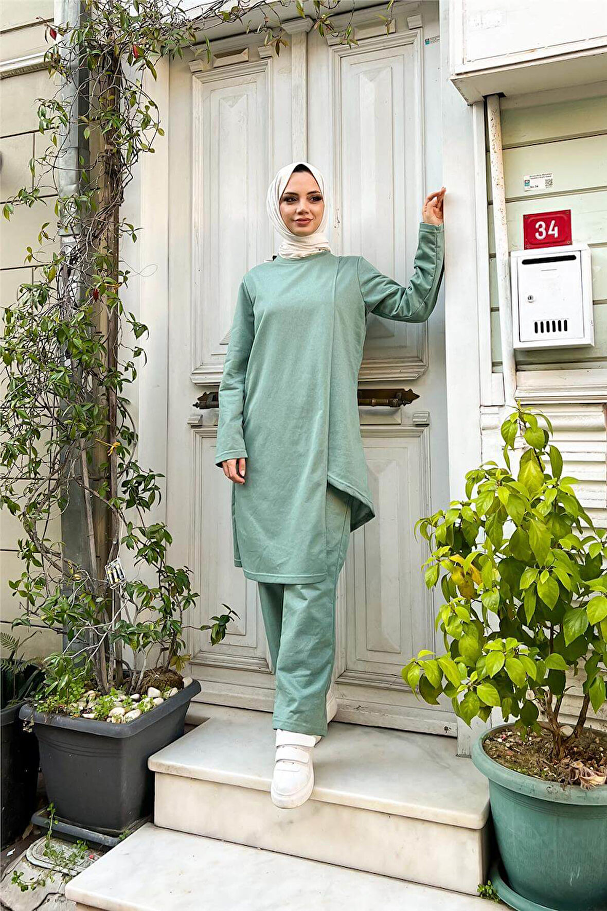 Kruvaze Bisiklet Yaka Sade Basic Tunik Panolon İkili Takım - 03076.100 - Çağla Yeşili